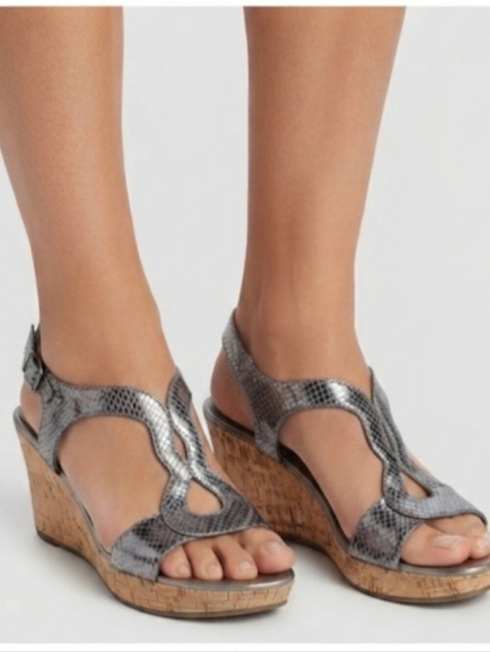 Relativity sandals wedge 9 M silver